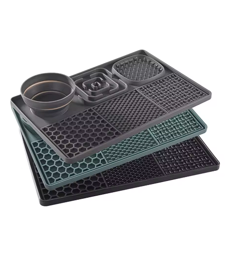 Silicone dog licking pad